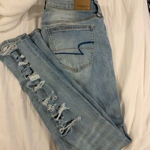 Brand new rip jeans! AMERICAN EAGLE: super stretch
